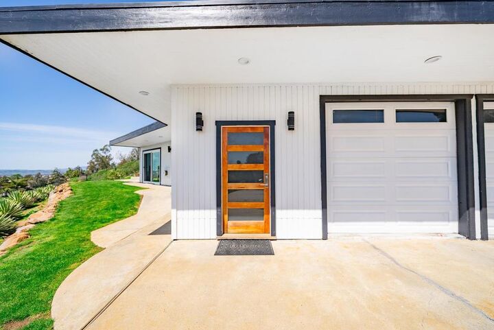 Property Photo:  1653 San Luis Rey Avenue  CA 92084 