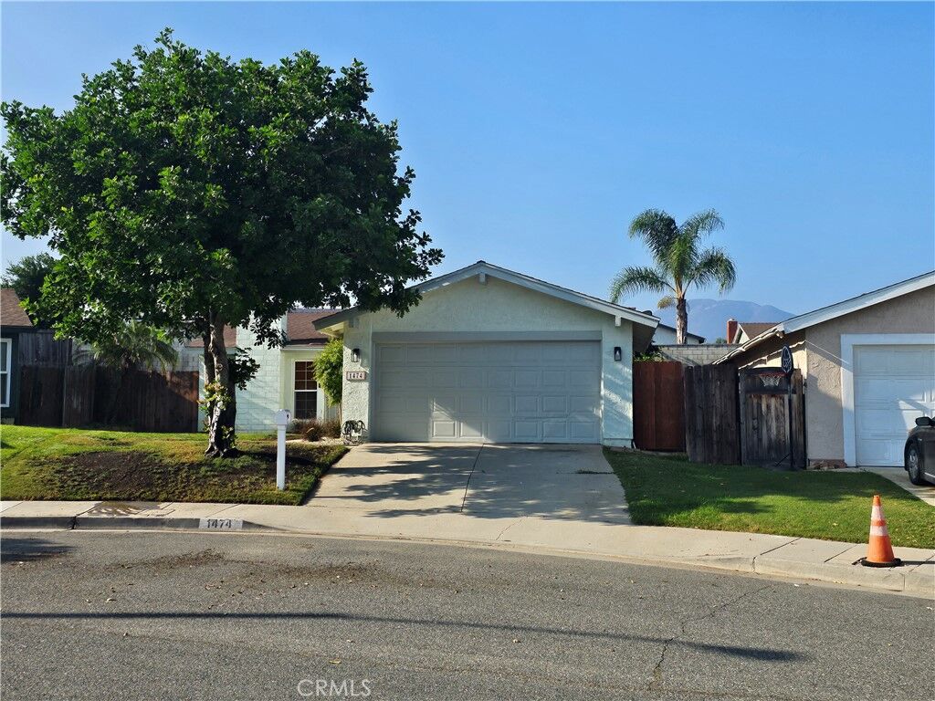 Property Photo: 1474 Platt Circle CA 92882