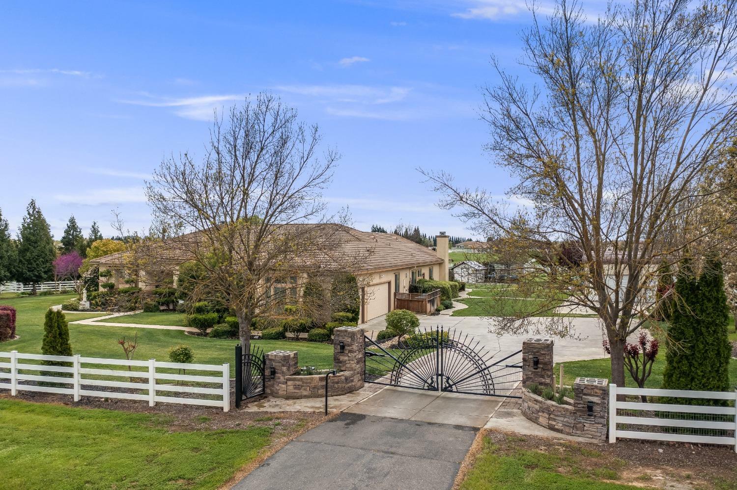 Property Photo: 12740 Riding Trail Drive CA 95693