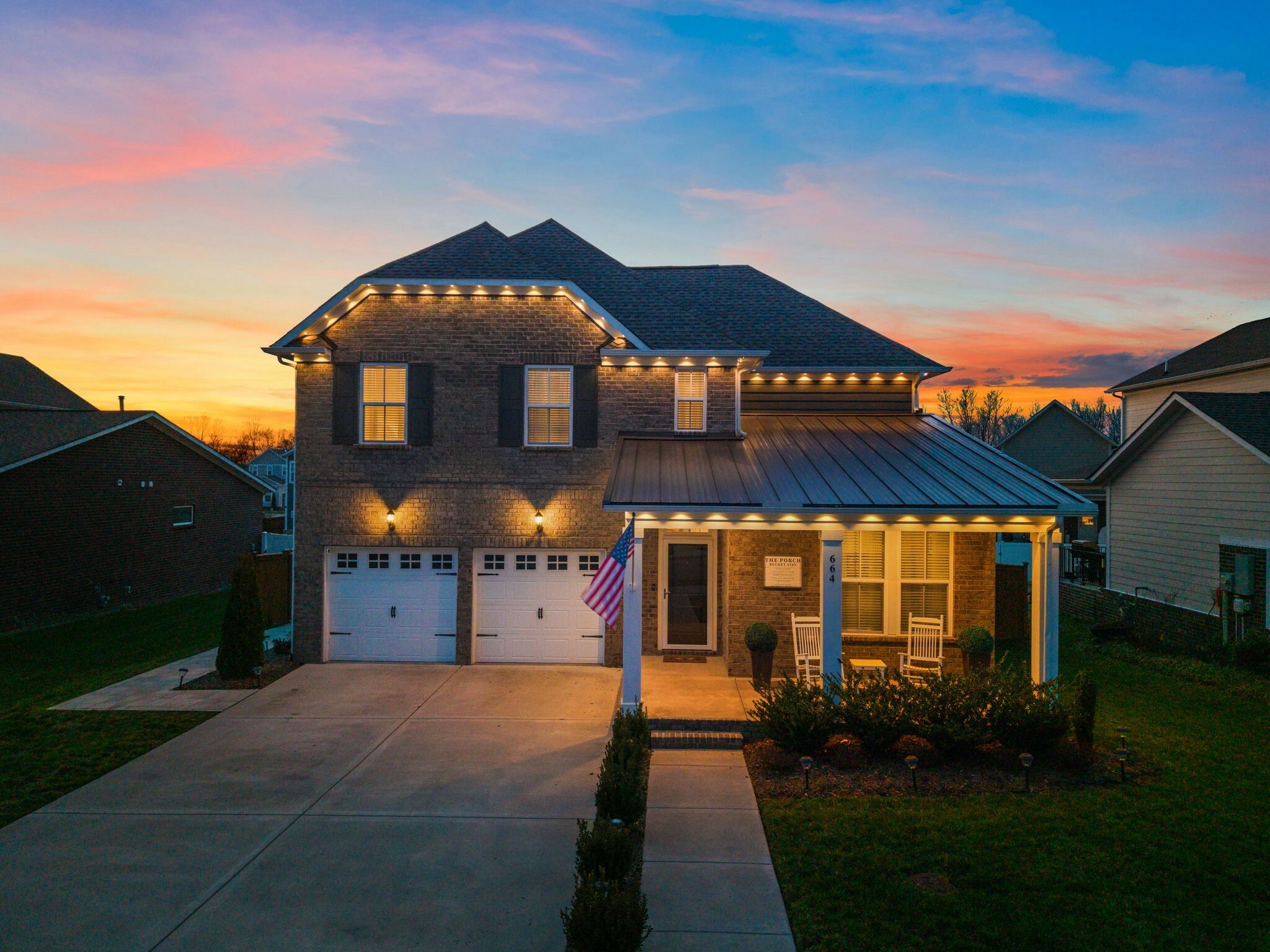 Property Photo: 664 Nottingham Ave TN 37075