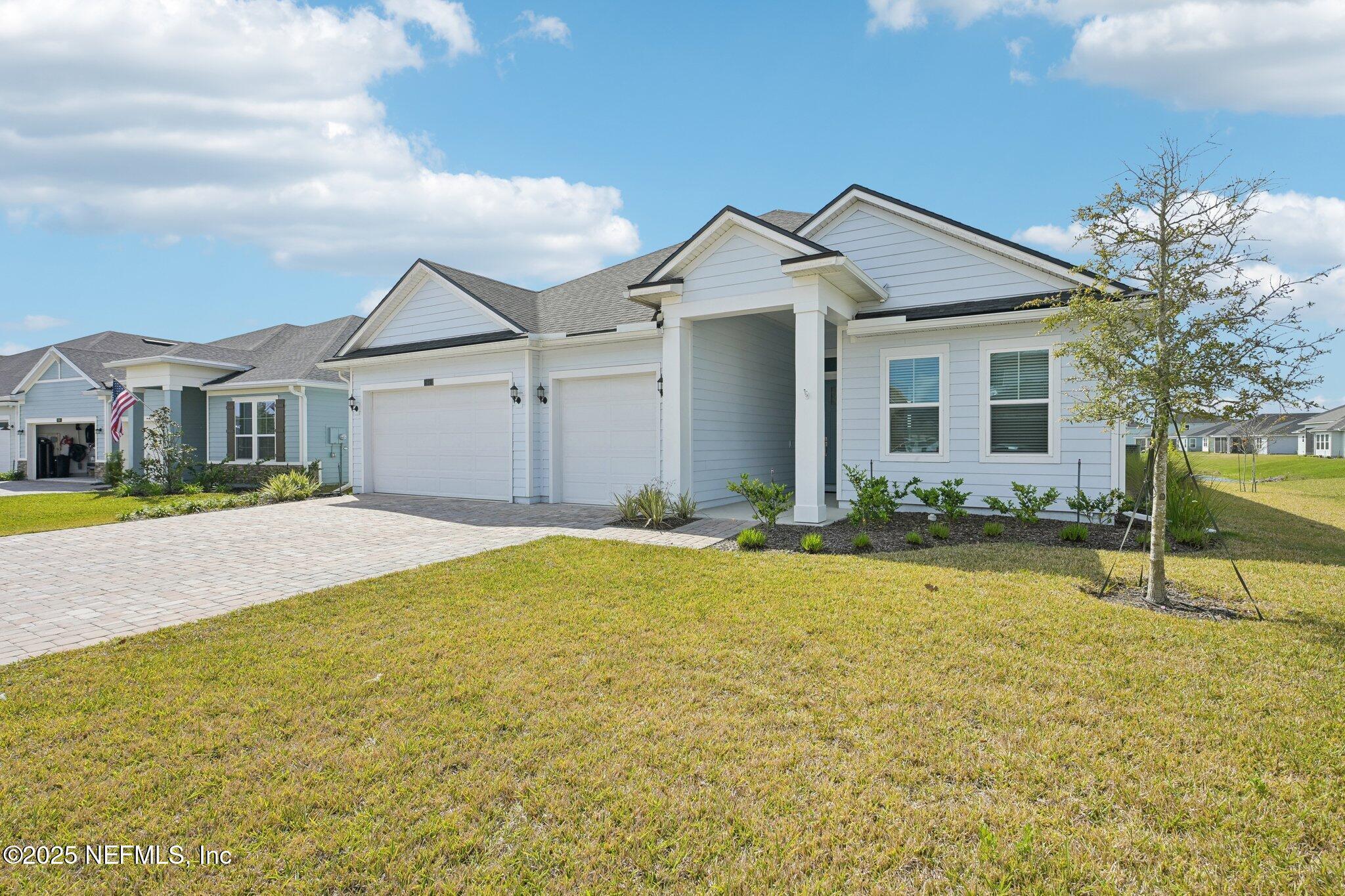 Property Photo: 46 Iris Creek Drive FL 32092