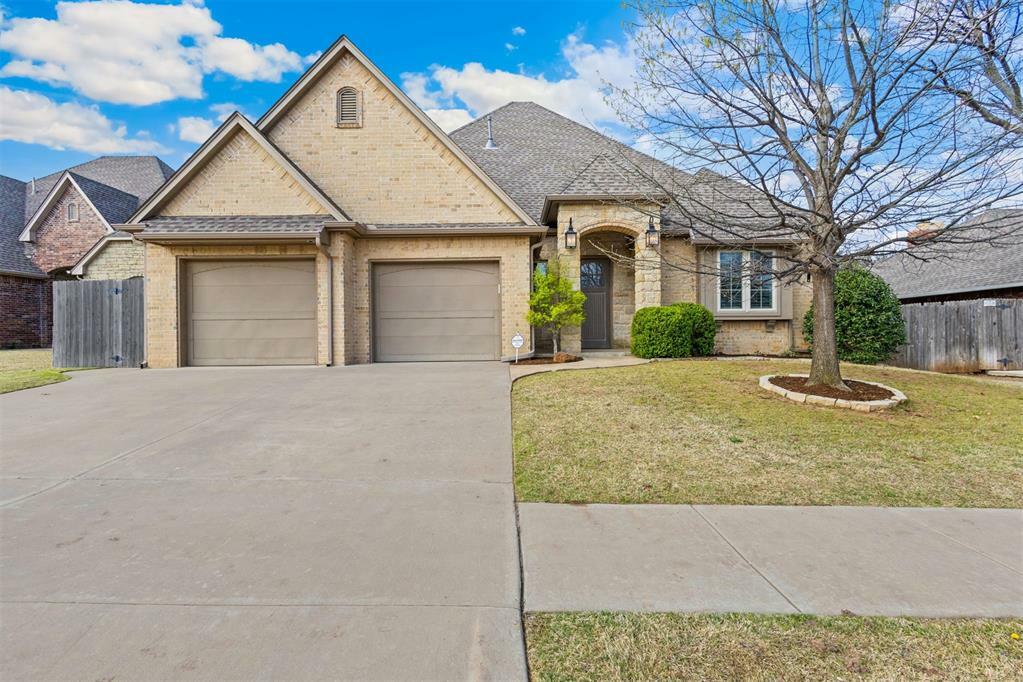 Property Photo: 3001 Sunset Lane OK 73120