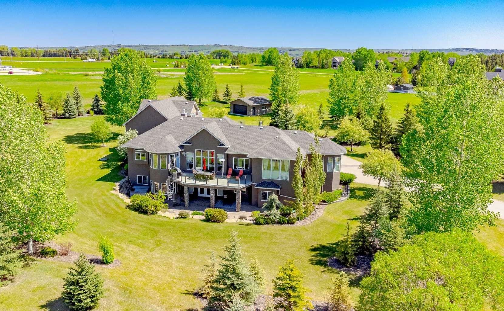 Property Photo: 31 Braemar Glen Road AB T3Z 3C9