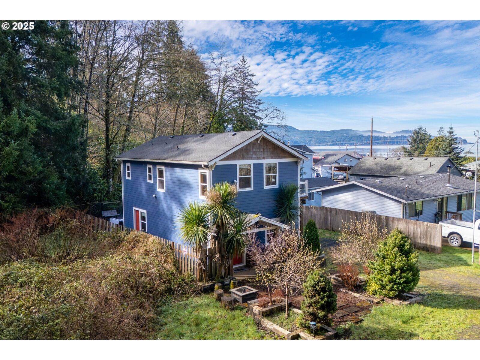 Property Photo: 5875 A St OR 97107
