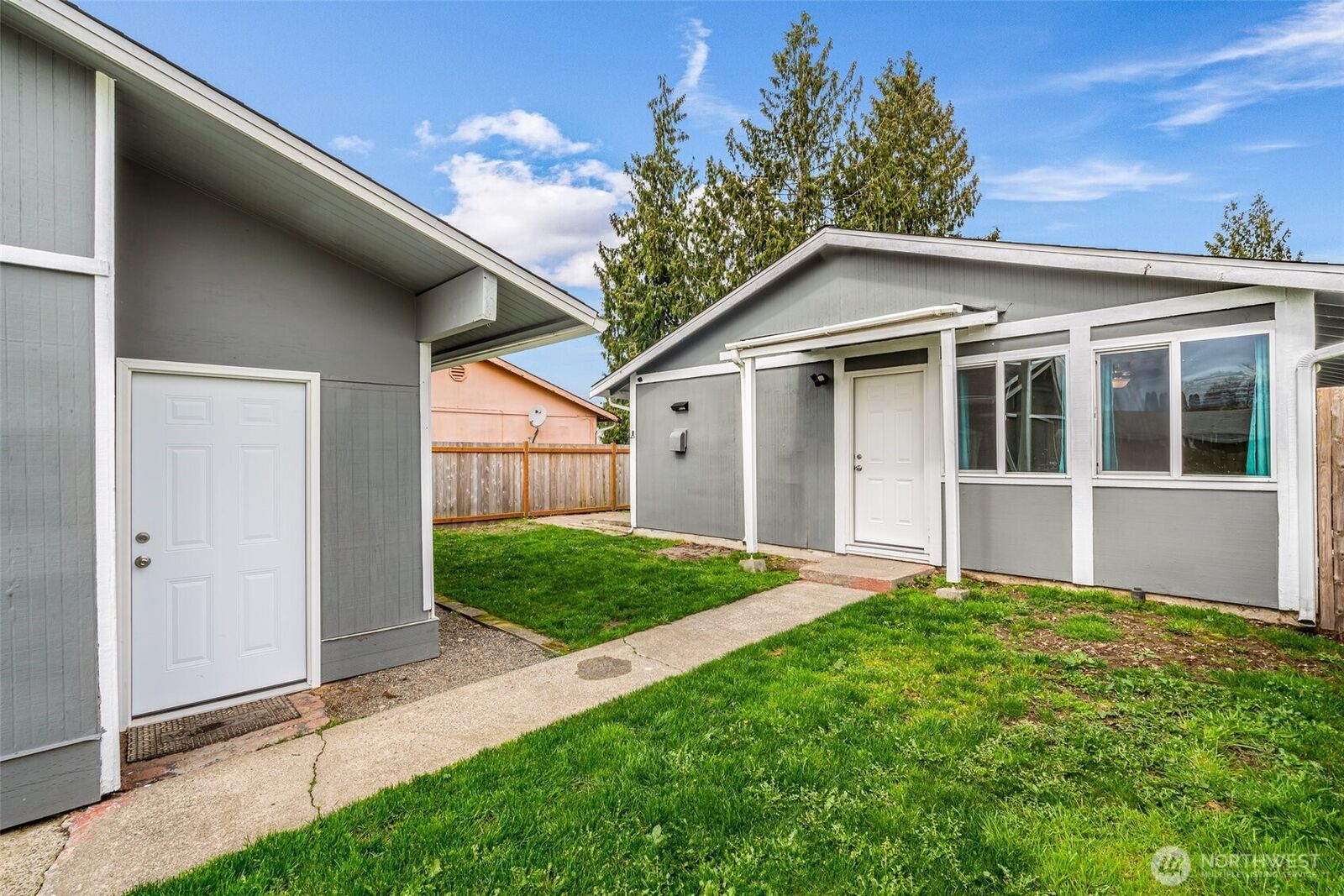 Property Photo:  8719  13th Place NE  WA 98258