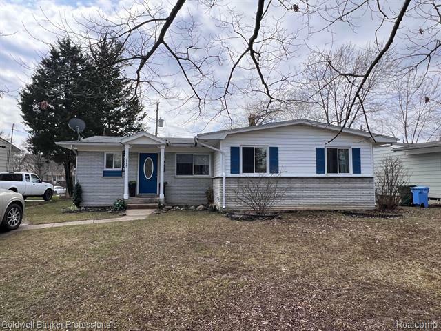 Property Photo: 3537 Coachlight Commons Drive MI 48911