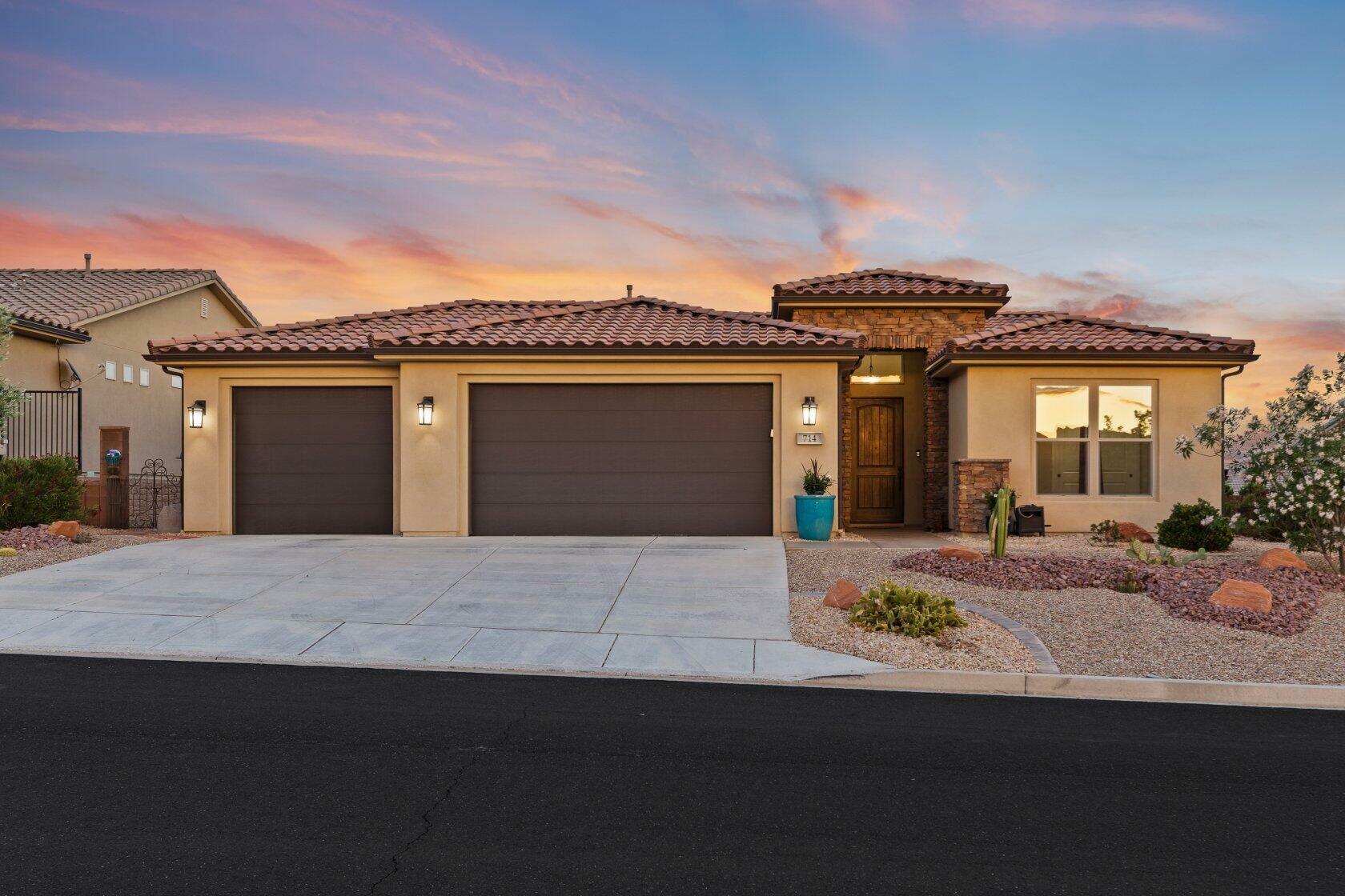 Property Photo: 714 N Millcreek Springs Dr UT 84780