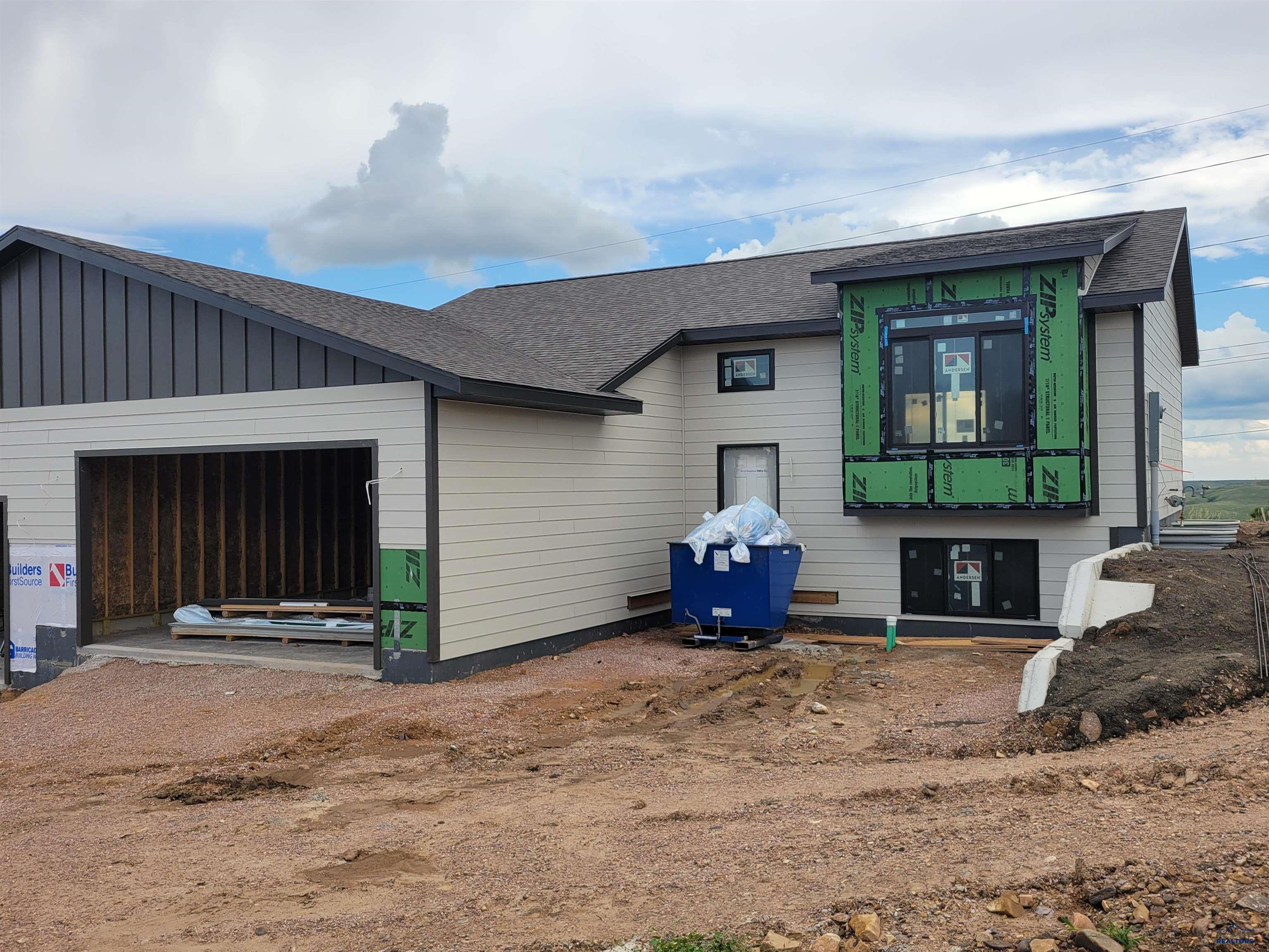 Property Photo:  1125 Pinnacle Ct  SD 57701 