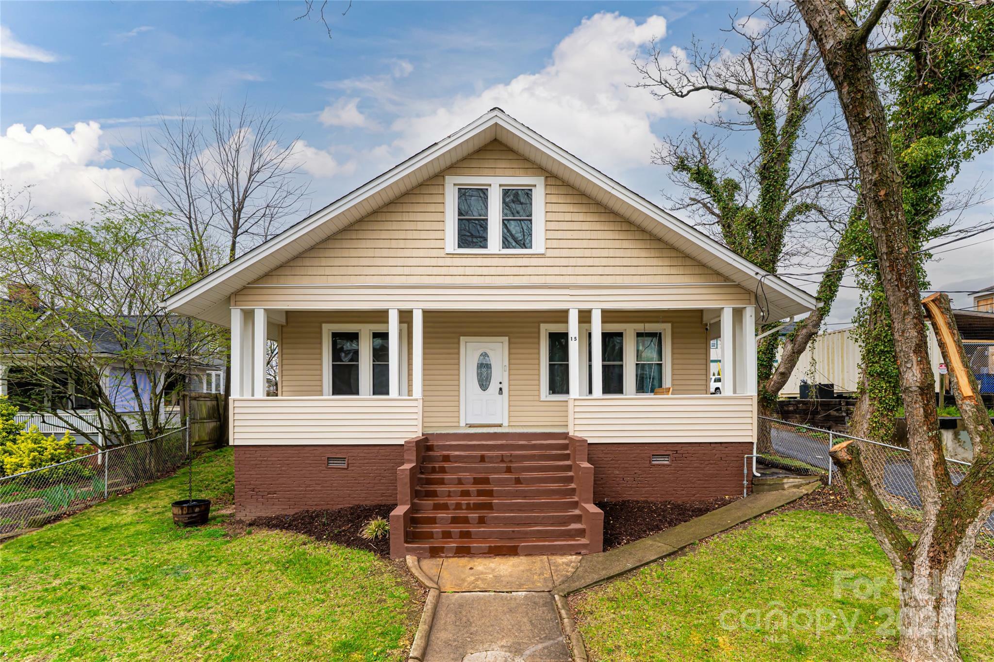 Property Photo: 15 S Ann Street NC 28801