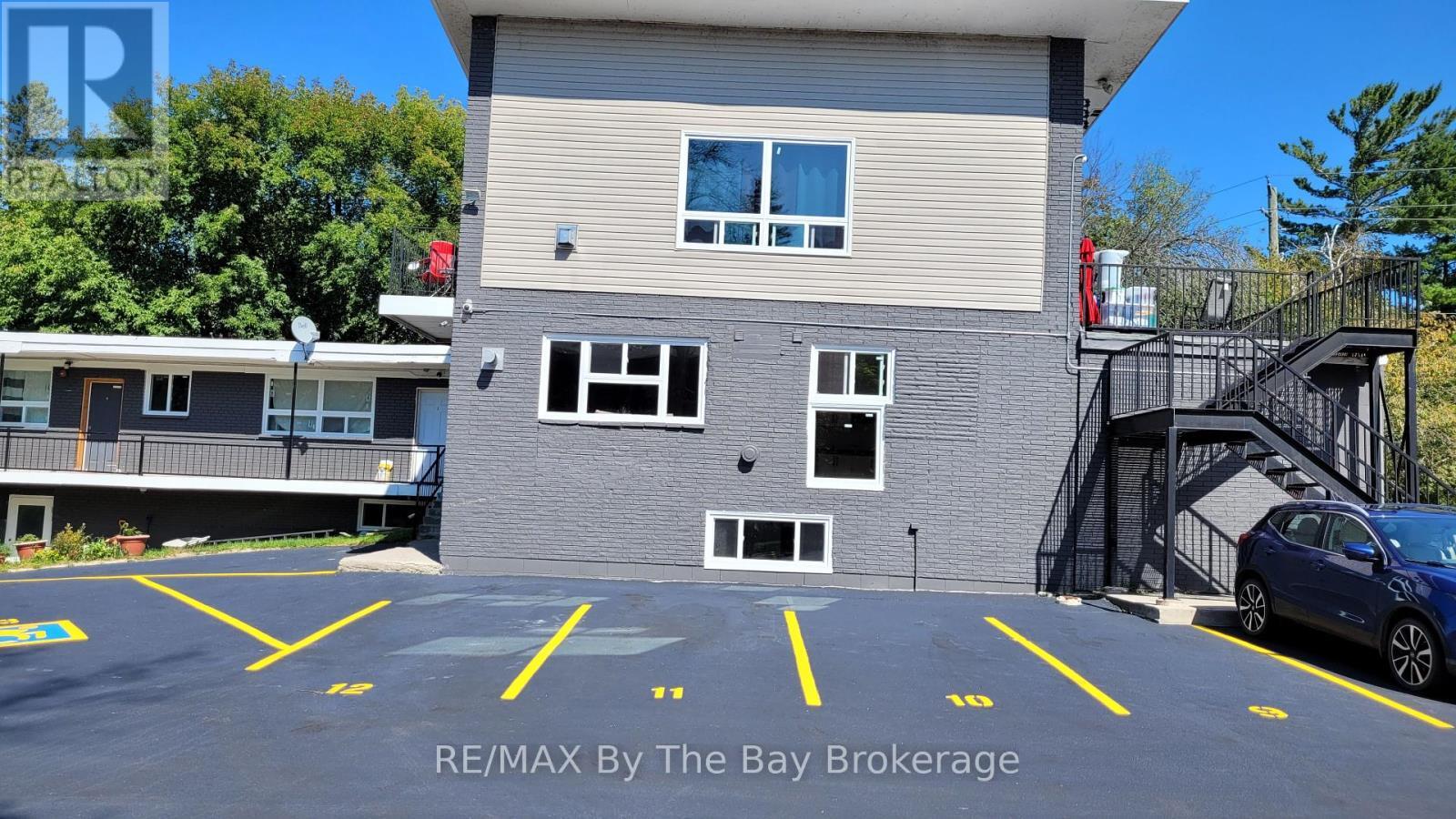 Property Photo: 280 River Road East C01 ON L9Z 2L7