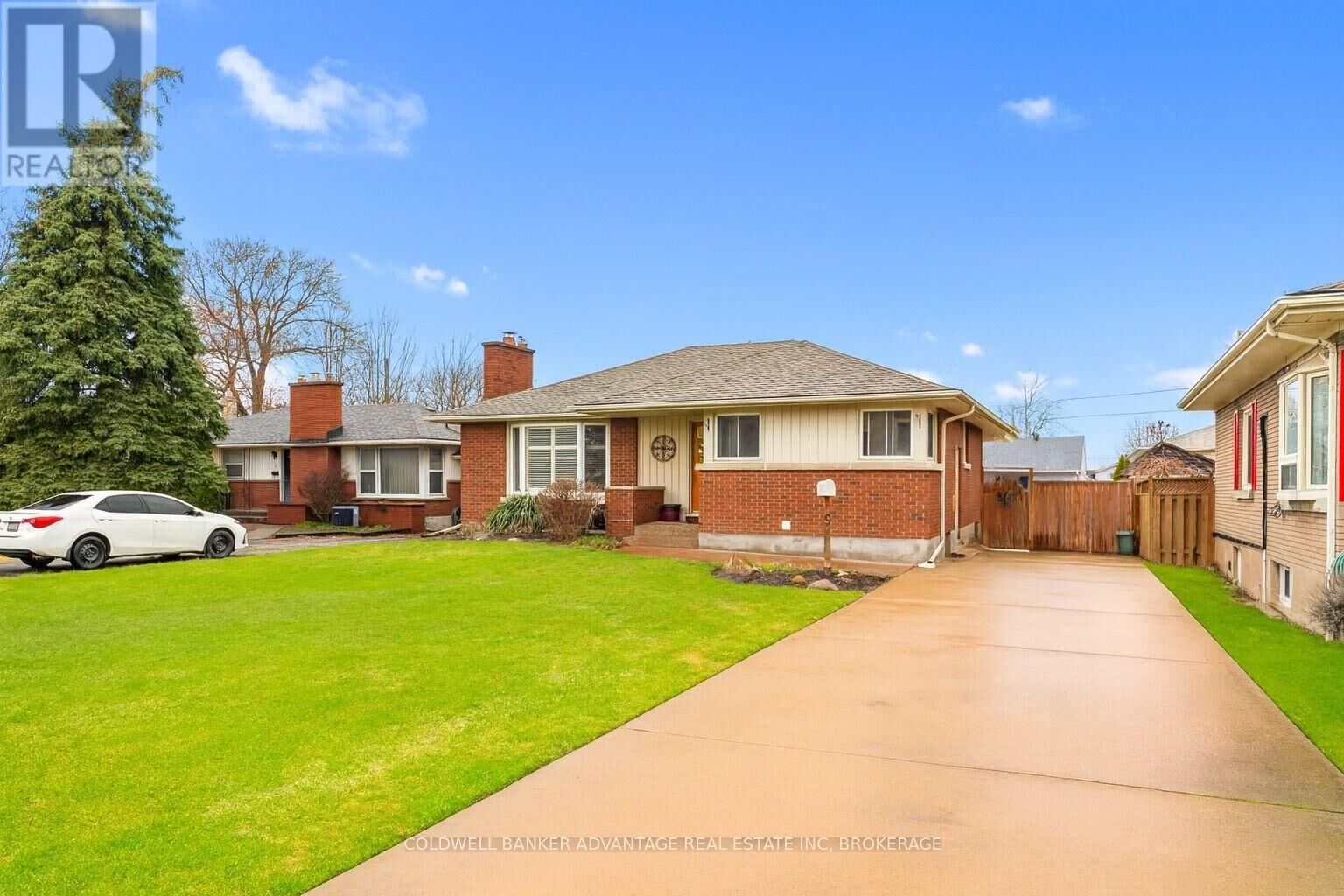 Photo de la propriété:  9 Meadowvale Drive  ON L2N 3Z6 