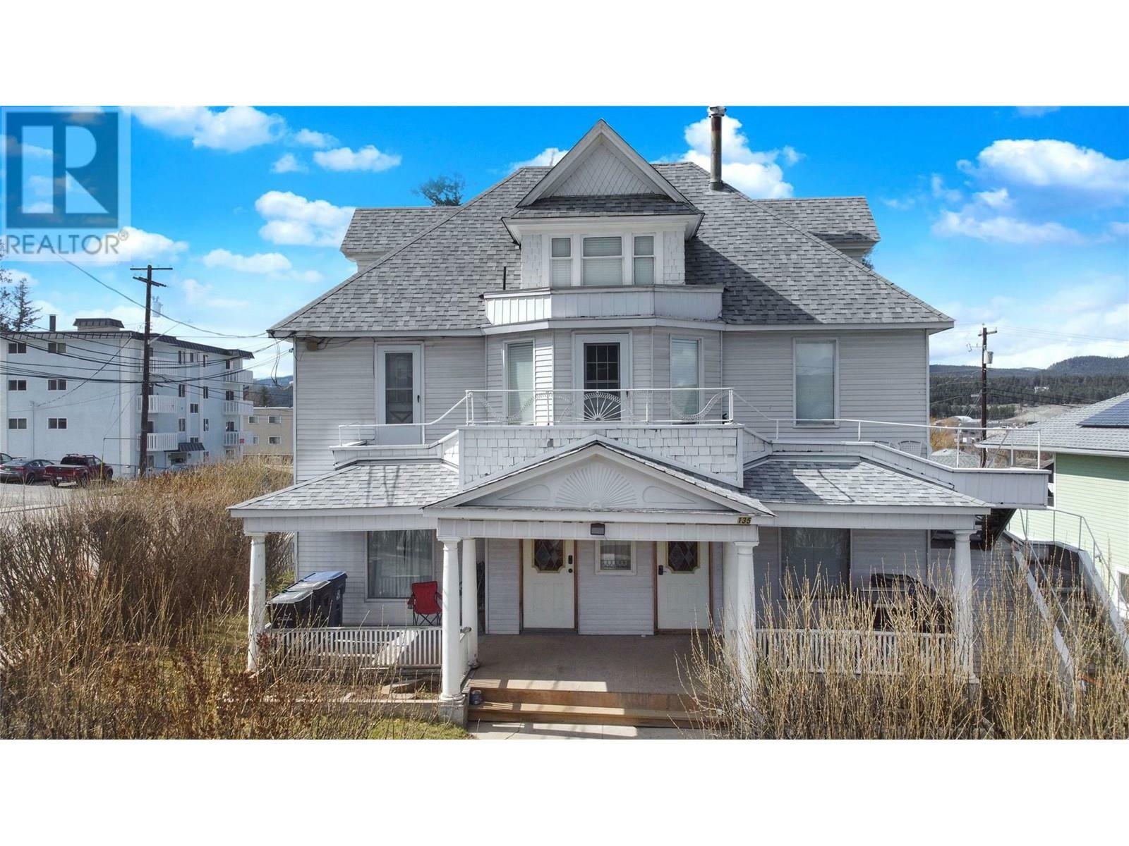 Property Photo:  135 12th  S Avenue  BC V1C 2Y9 