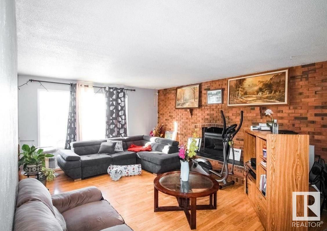 Property Photo: 5134 47 Avenue SW AB T0A 3A4