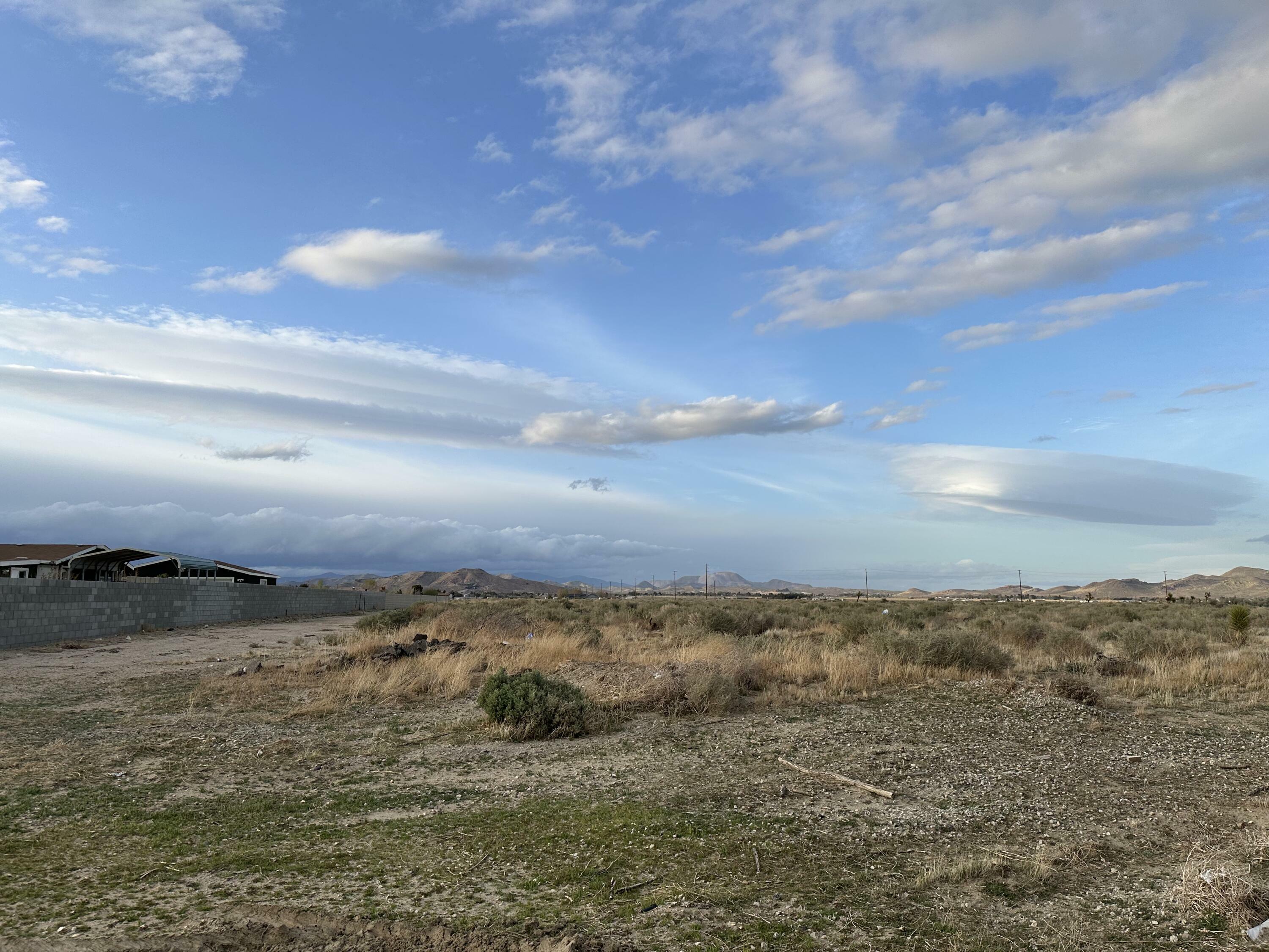 Property Photo: Na CA 93560