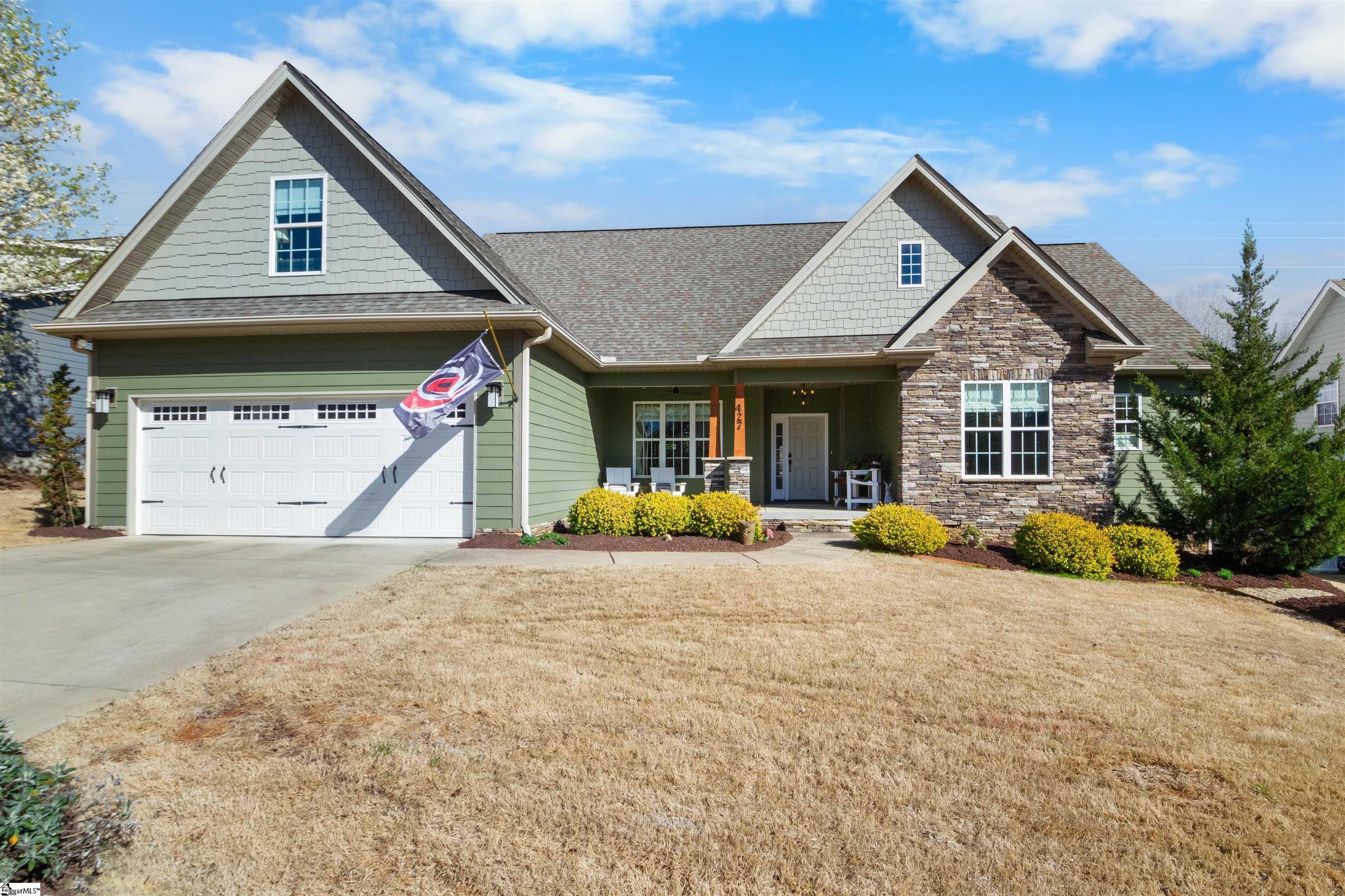 Property Photo:  427 S Pendernale Drive  SC 29369 