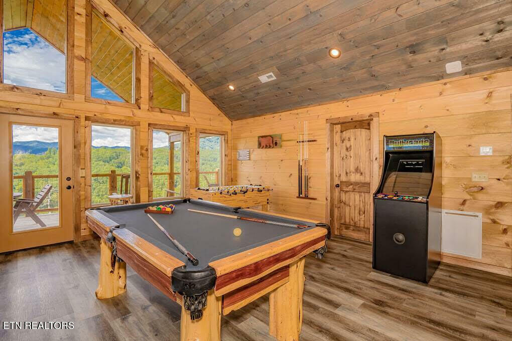 Property Photo: 859 Sourwood Drive TN 37738