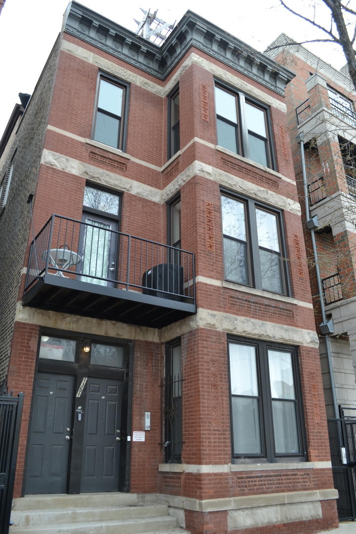 1351 N Ashland Avenue 3A  Chicago IL 60622 photo