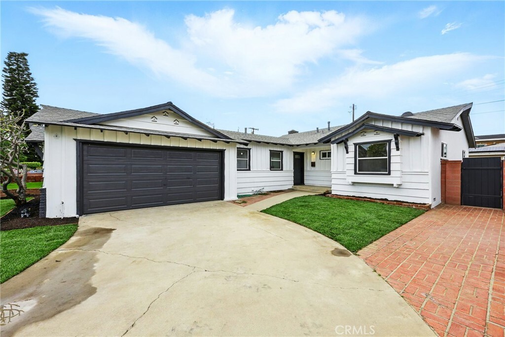 Property Photo: 5521 Calico Avenue CA 90660