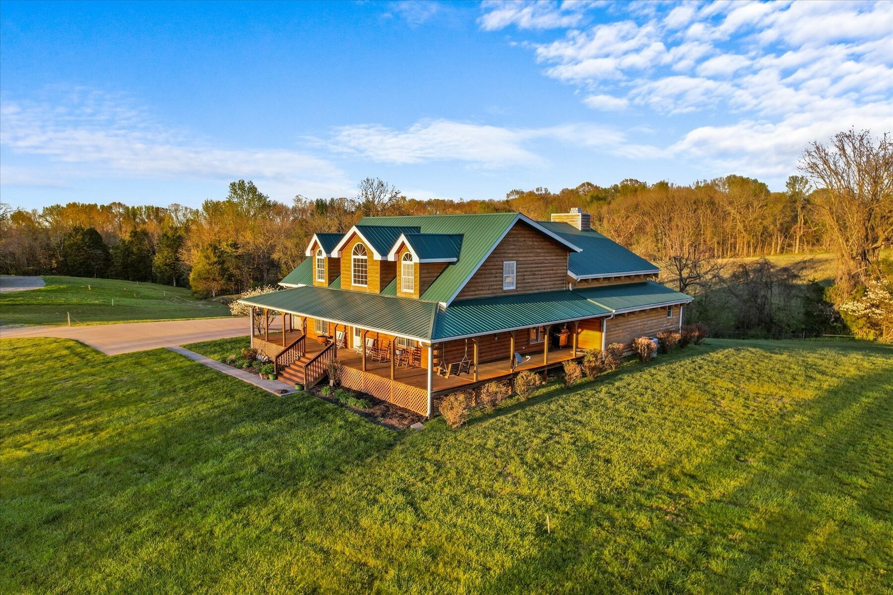 Property Photo: 1661 Martha Leeville Rd TN 37090