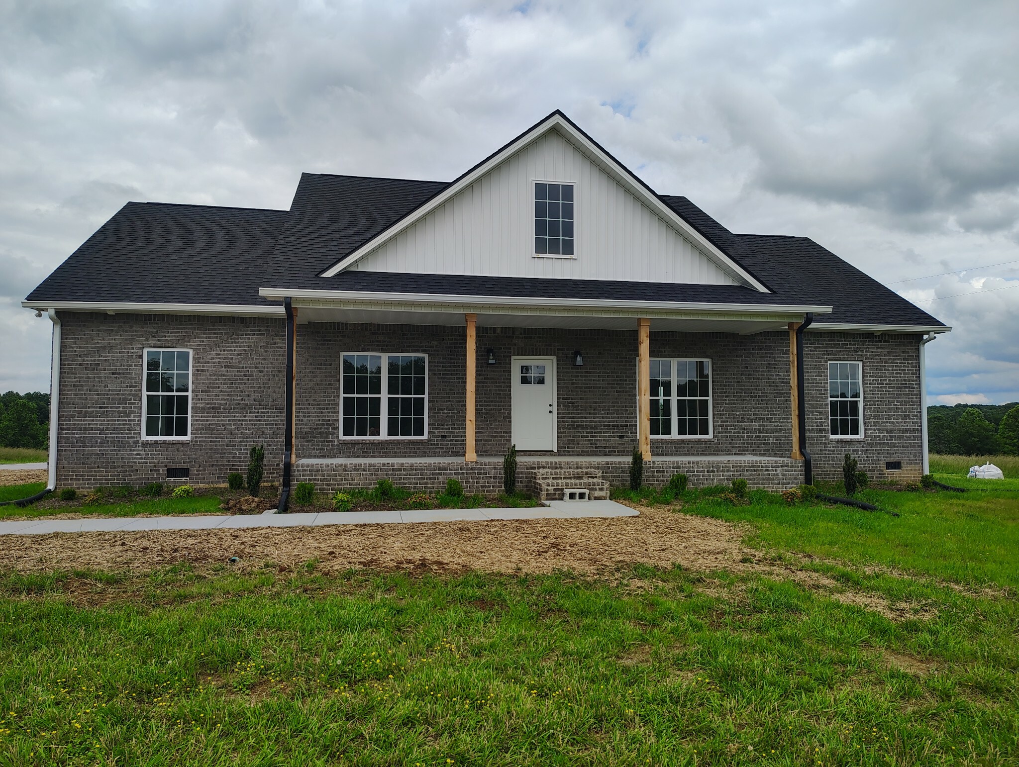 Property Photo:  1452 Purtle Road  TN 37083 