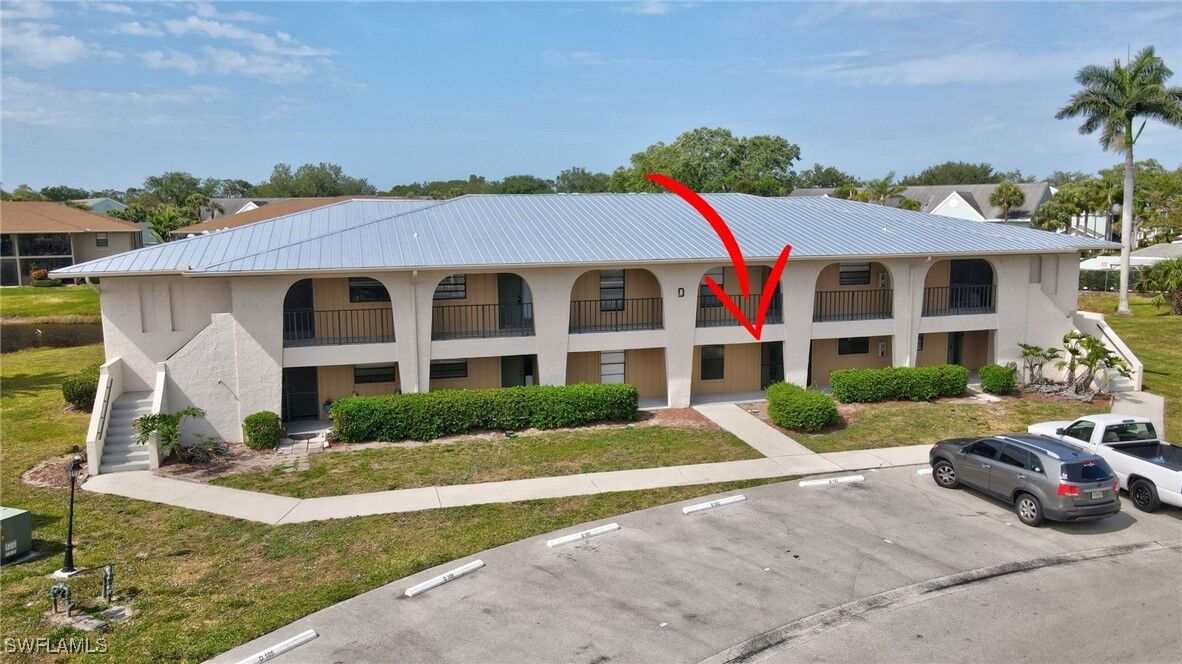 Property Photo:  151 Cypress Way E D3  FL 34110 