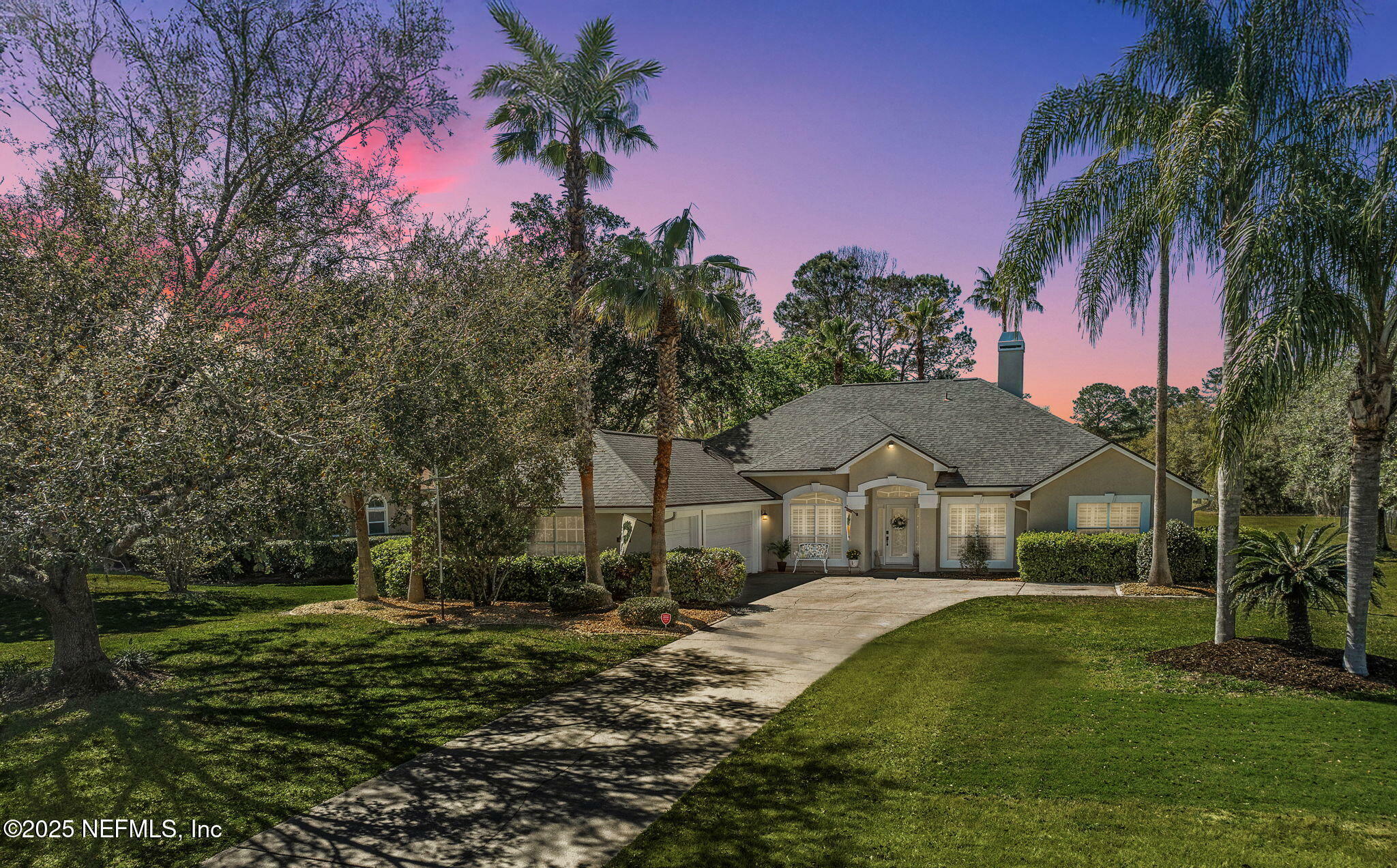 Property Photo: 1624 Colonial Drive FL 32043