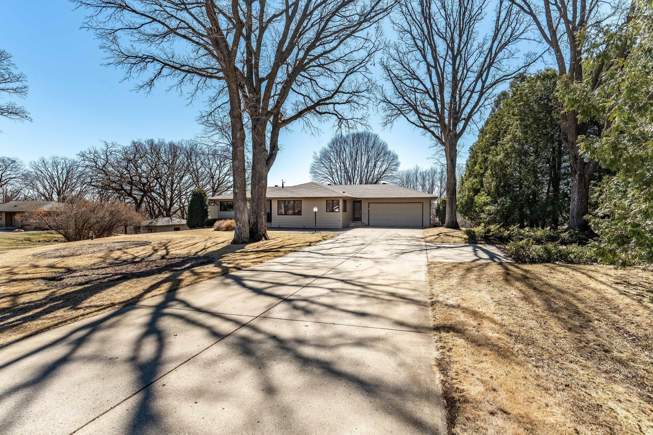 Property Photo: 706 Woodland Drive MN 56537