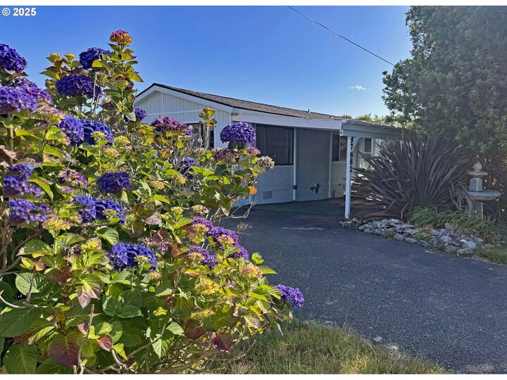 Property Photo: 97882 Marks Ln OR 97415