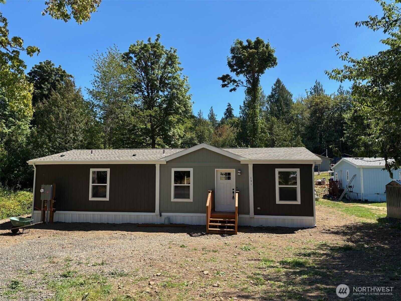 Property Photo: 131 E Kingston Way WA 98584