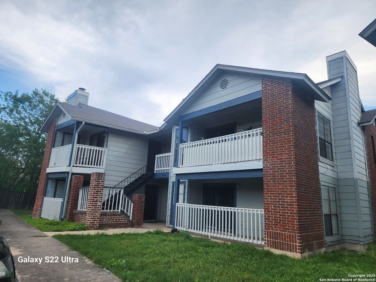 Property Photo: 812 Station St TX 78109