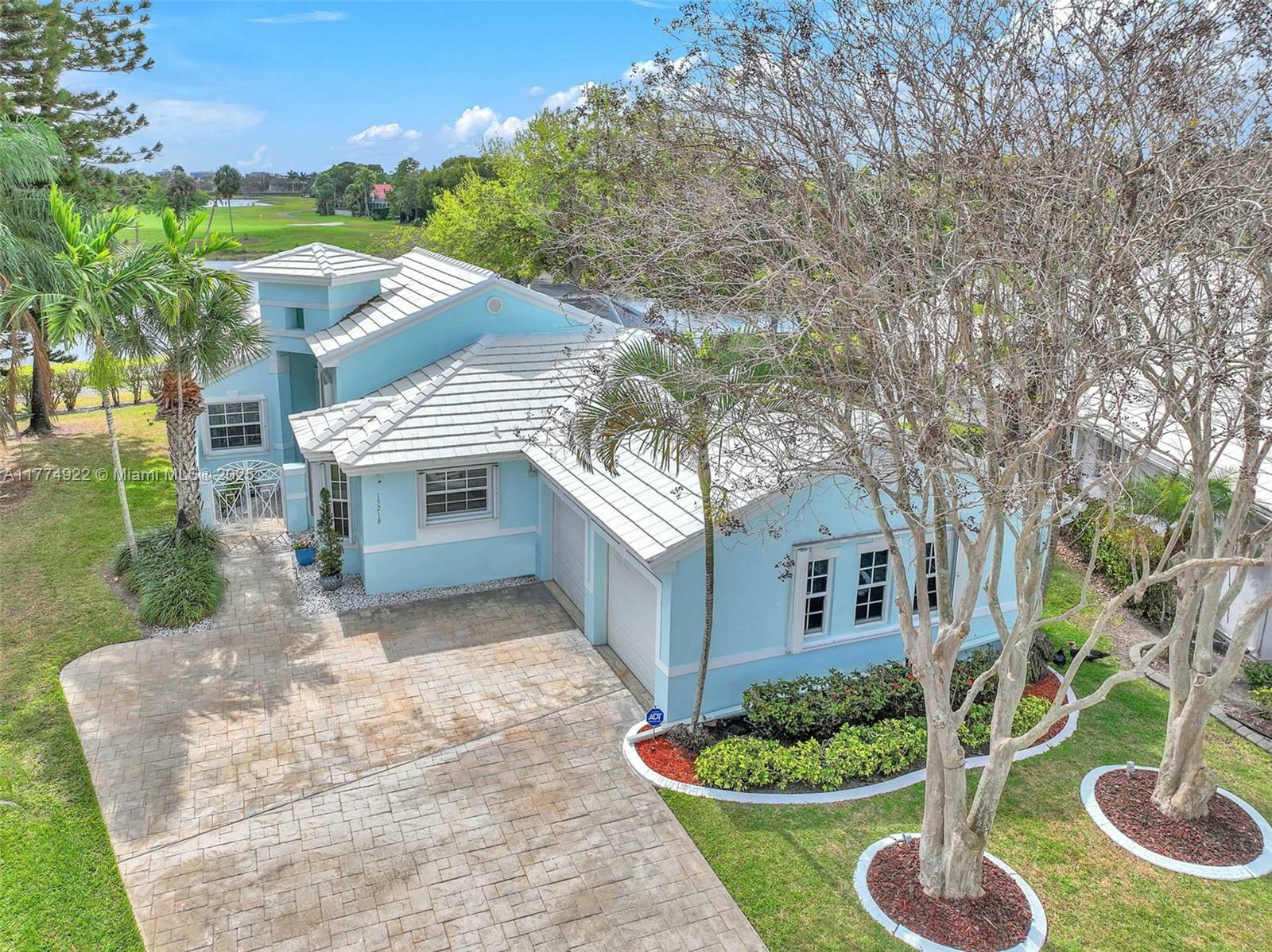 Property Photo:  15218 S Wilshire Cir S  FL 33027 