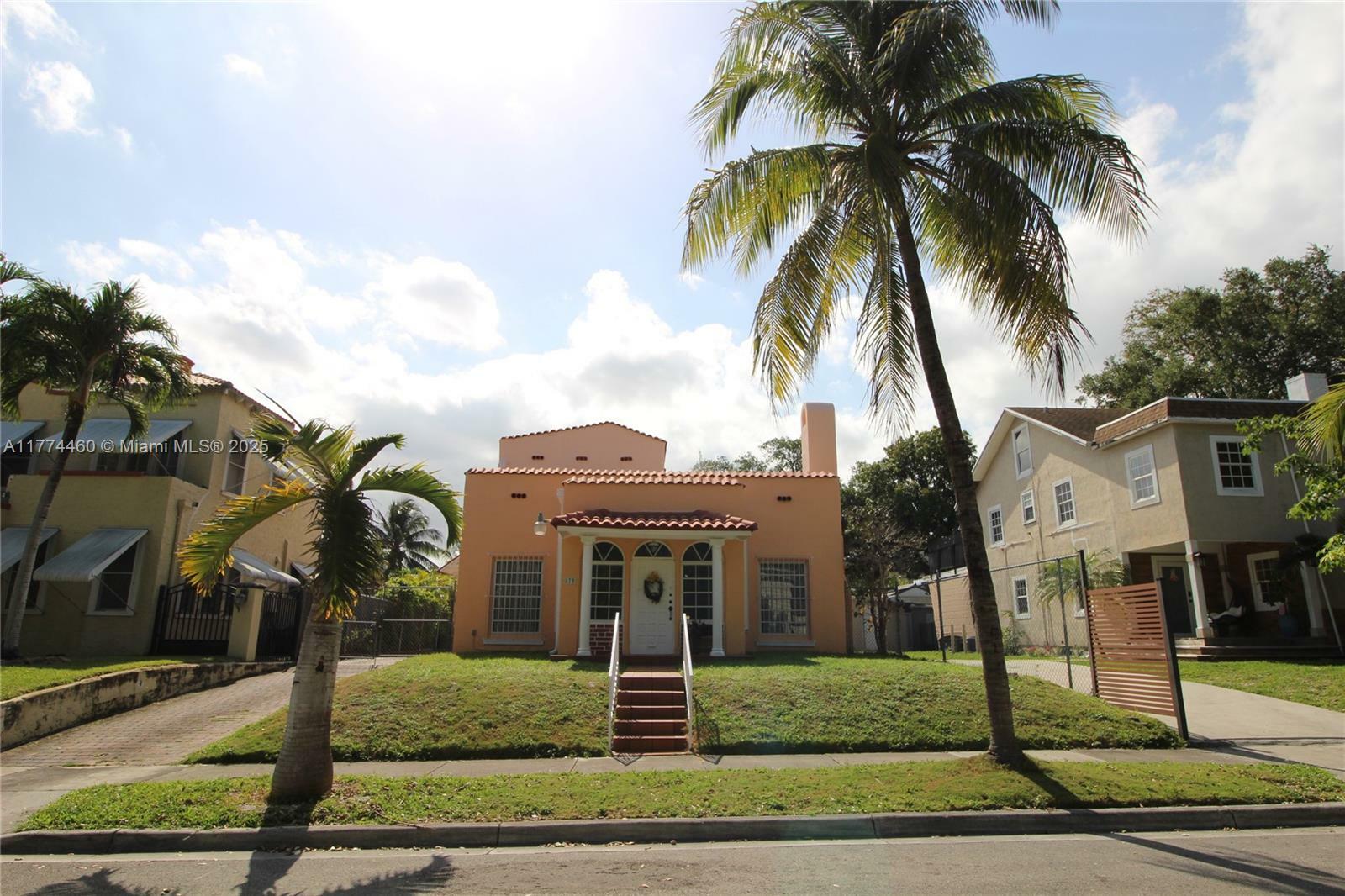 Property Photo: 870 NW 14th Ct FL 33125