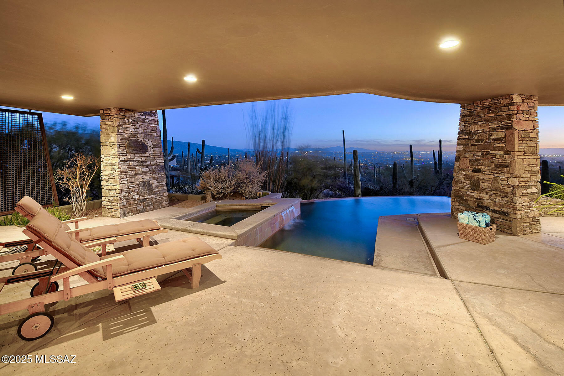 Property Photo: 10150 E Sabino Estates Drive AZ 85749