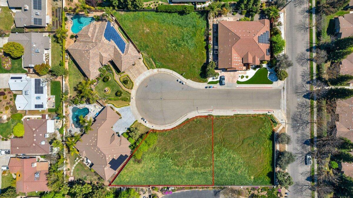 Property Photo:  6435 N Pima Avenue  CA 93722 