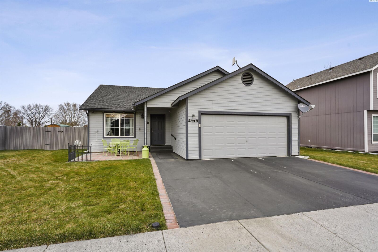 Property Photo:  4118 W Grand Ronde Ave  WA 99336 