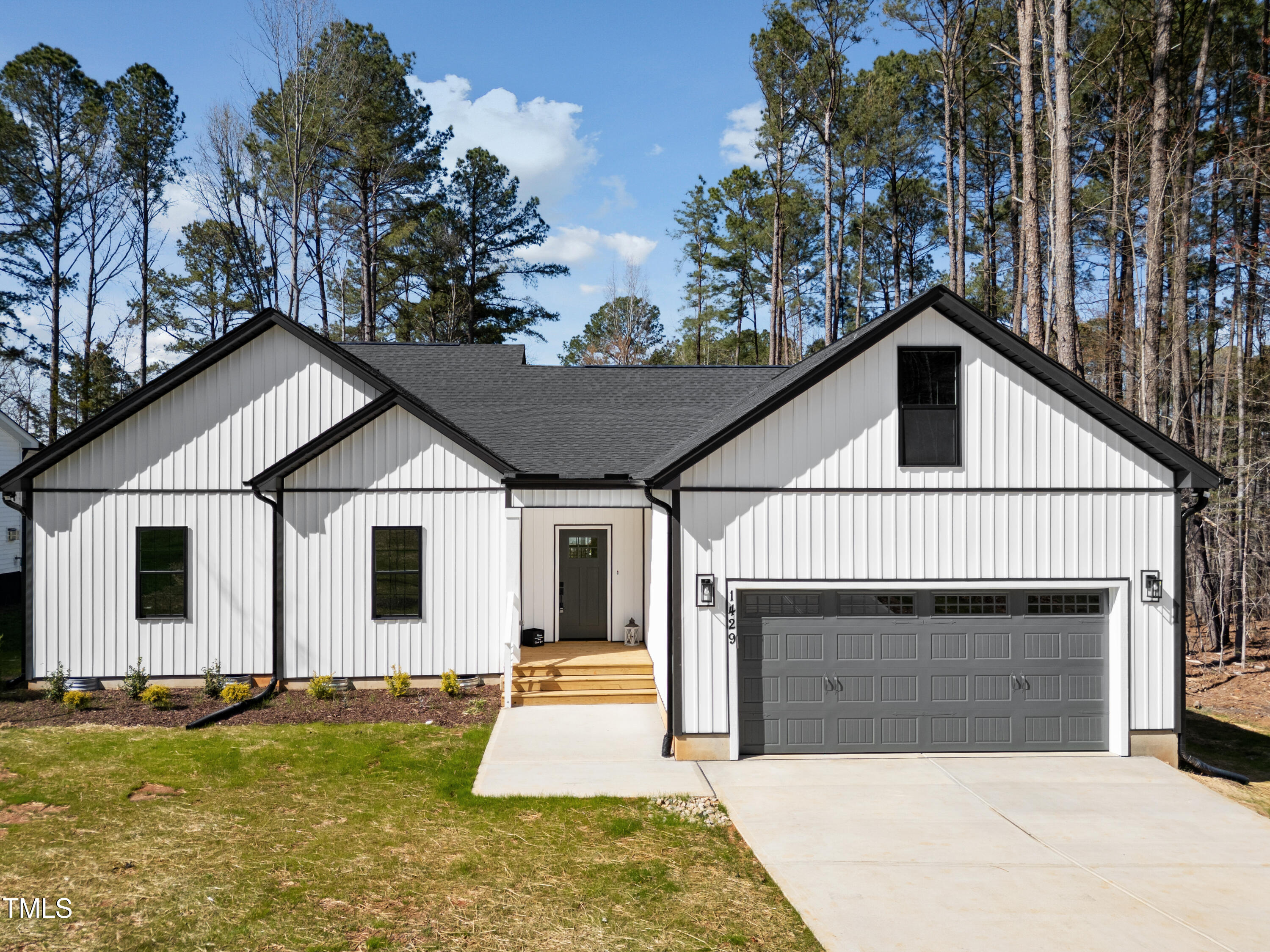 Property Photo:  1429 Sagamore Drive  NC 27549 