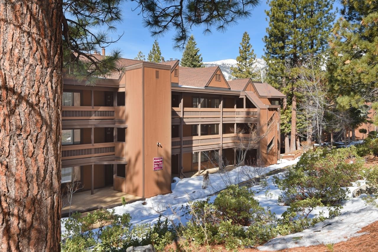 Property Photo: 335 Ski Way 297 NV 89451
