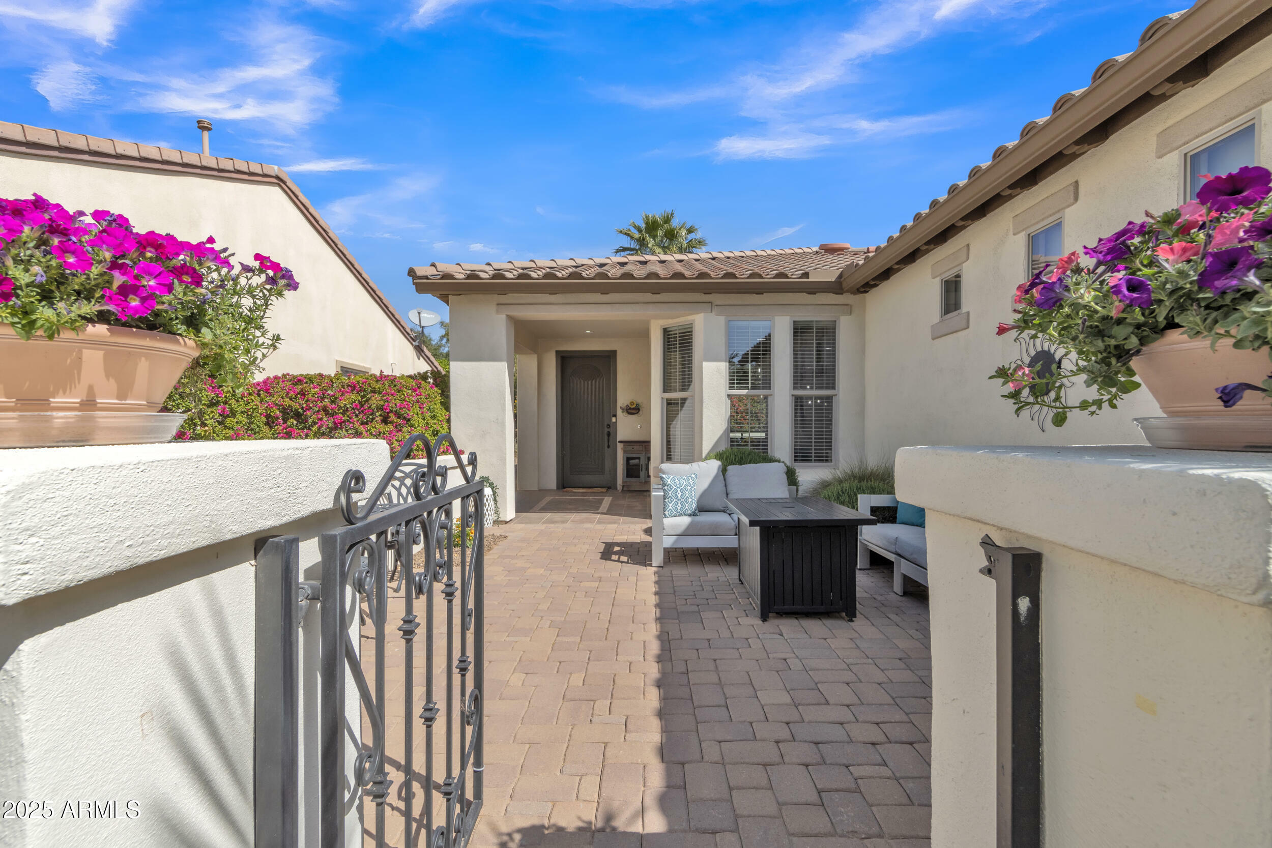 Property Photo: 1556 E Vesper Trail AZ 85140