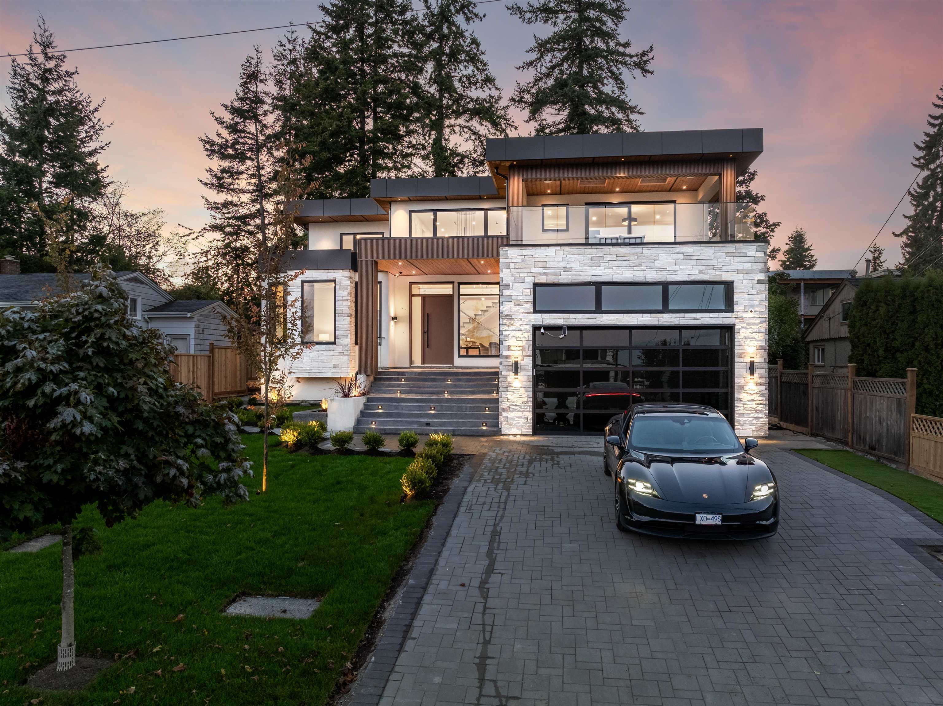 Property Photo: 1341 Lee Street BC V4B 4P7
