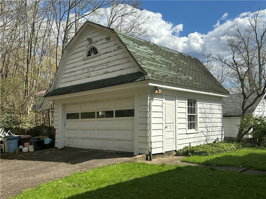 Property Photo: 174 N Bennett Street PA 16701