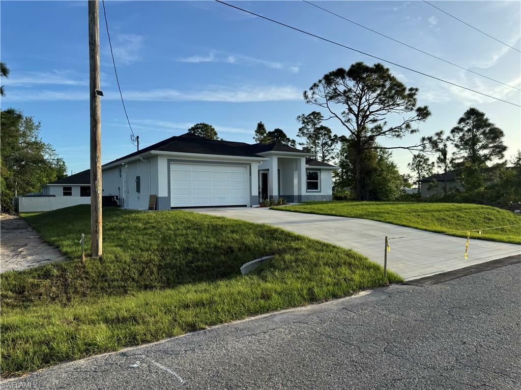 Property Photo: 3308 17th St SW FL 33976