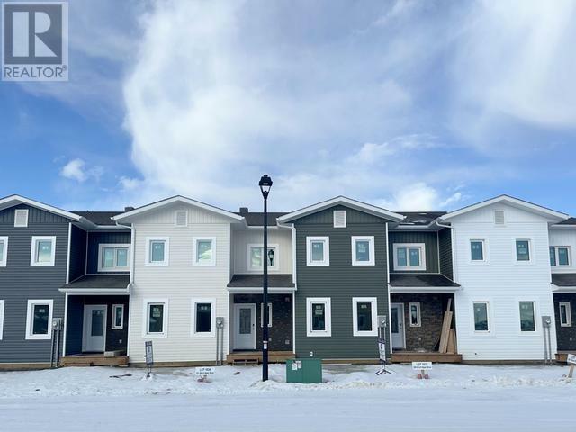 Property Photo:  221 Witch Hazel Drive  YT Y1A 5W5 