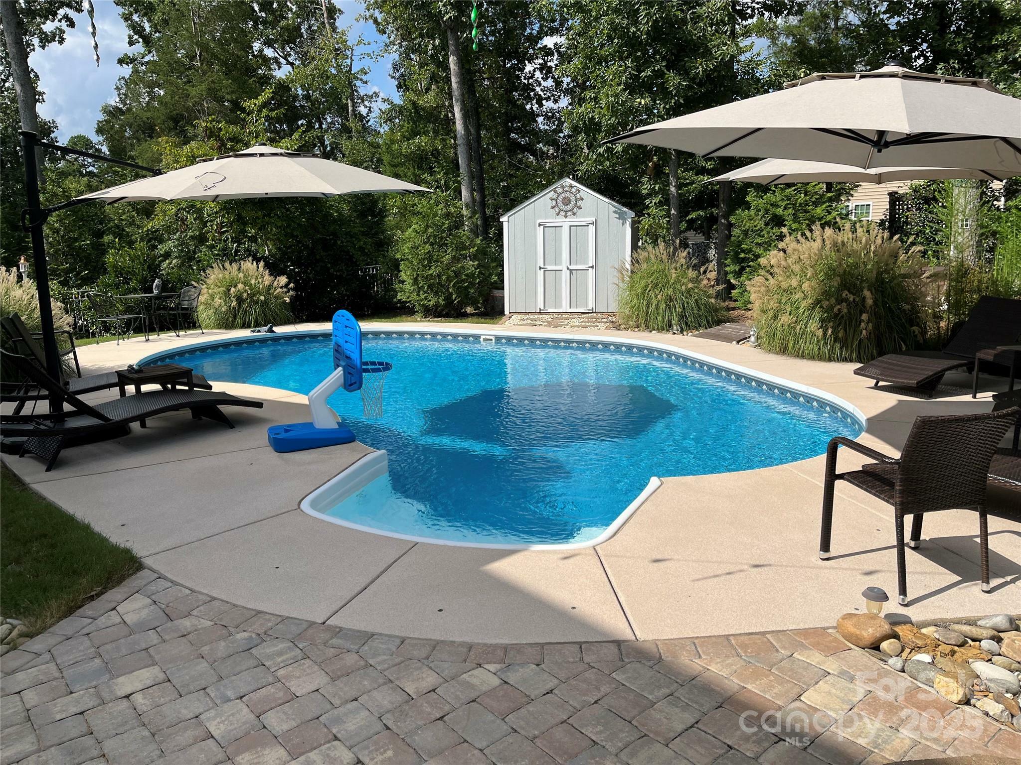 Property Photo: 3813 Litchfield Drive NC 28173