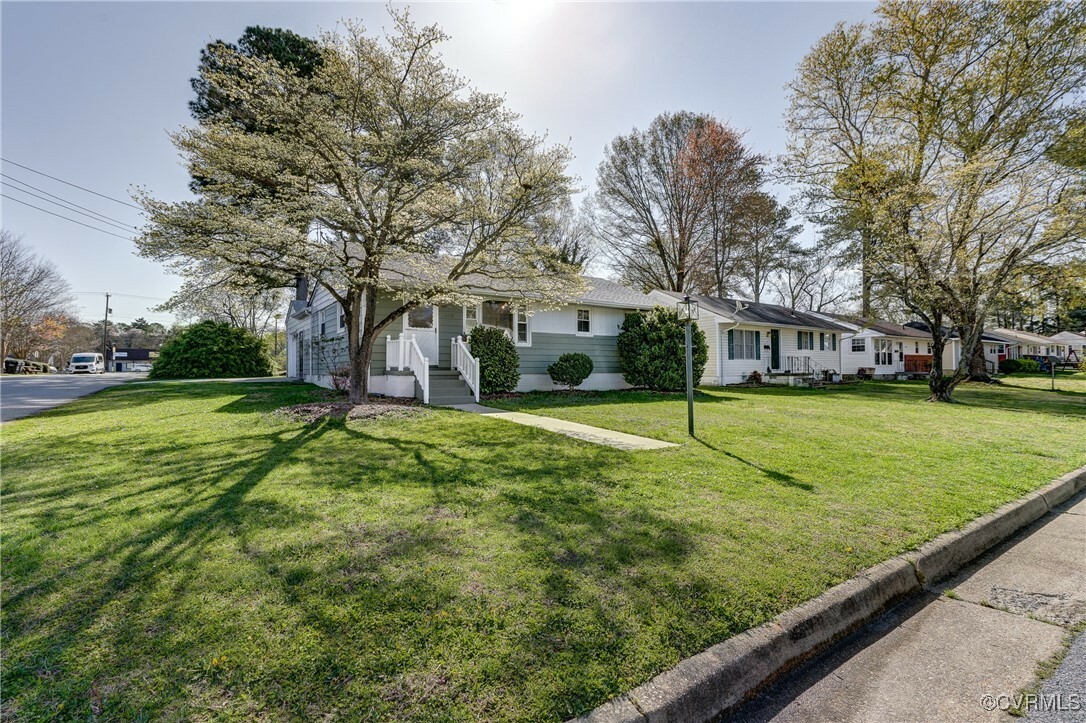 Property Photo: 2211 Franklin Avenue VA 23834