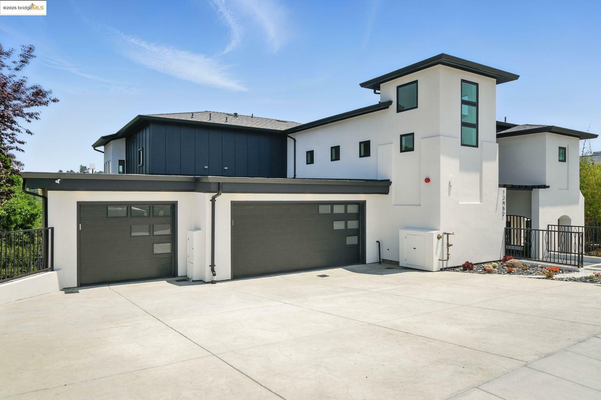 13462 Campus Drive  Oakland CA 94619 photo