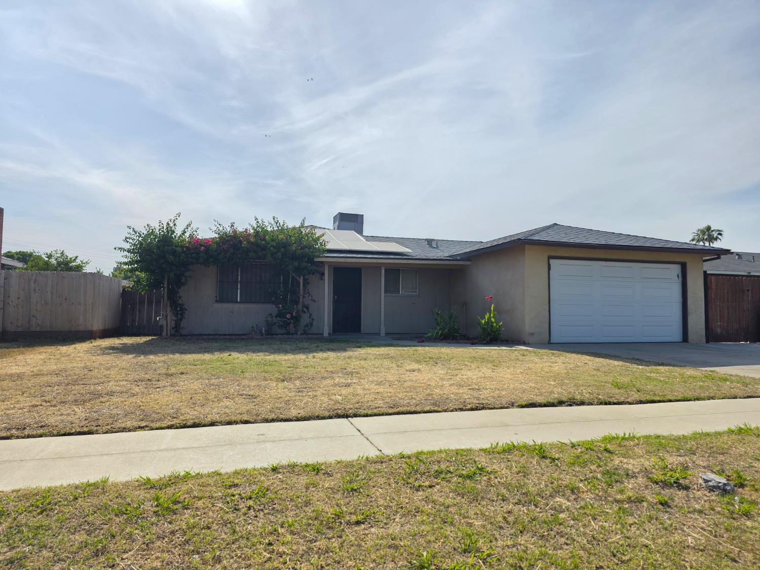 Property Photo: 4571 N Kavanagh Avenue CA 93705