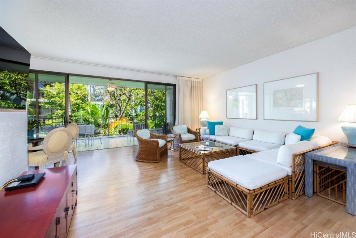 Property Photo: 4999 Kahala Avenue 324 HI 96816