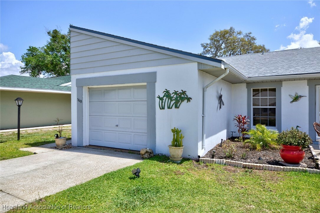5603 Granada Boulevard  Sebring FL 33872 photo