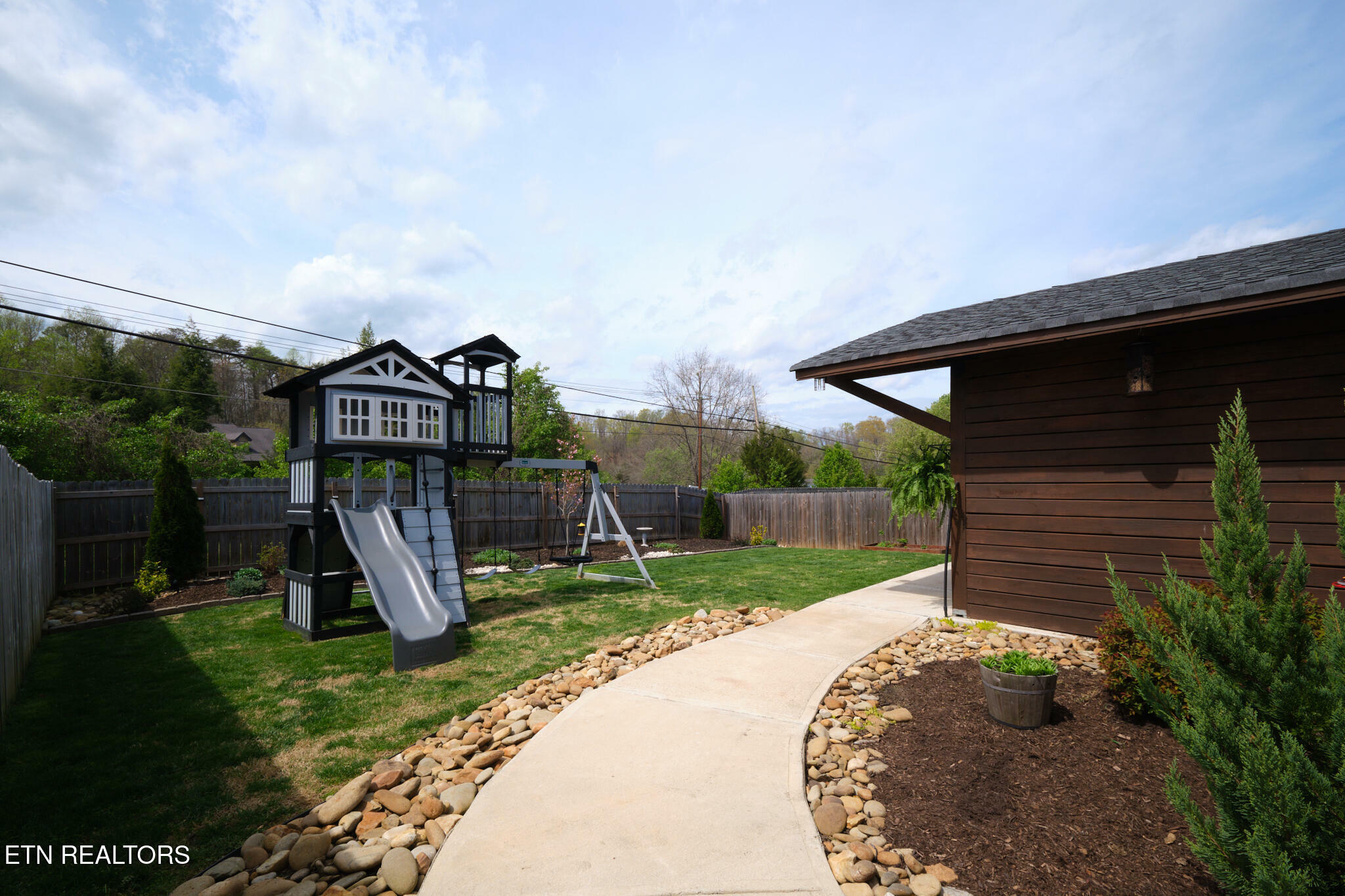 Property Photo: 2727 Minuteman Lane TN 37920