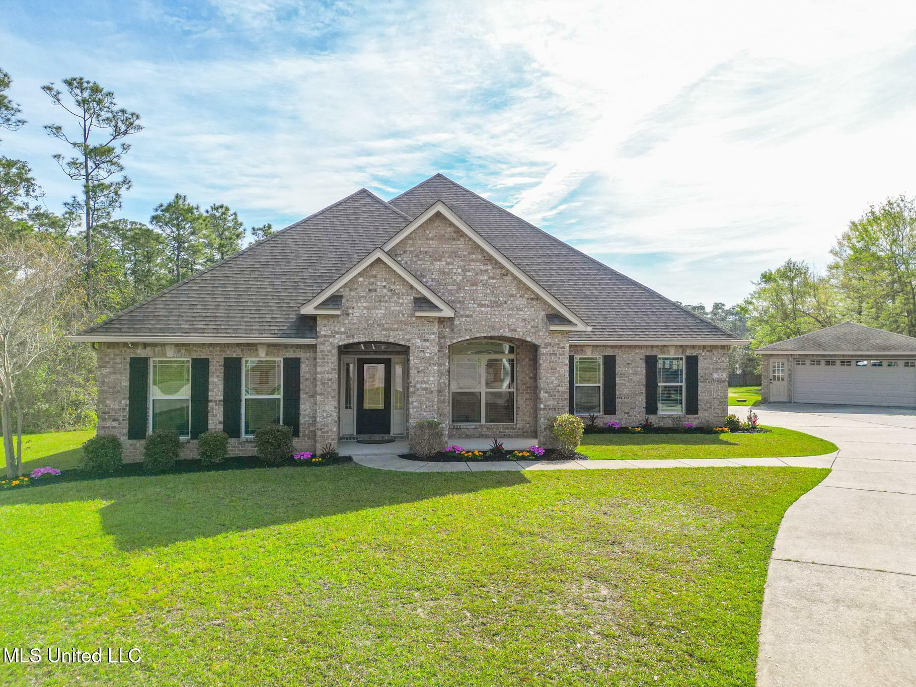 7808 Zachary Oaks Drive  Biloxi MS 39532 photo